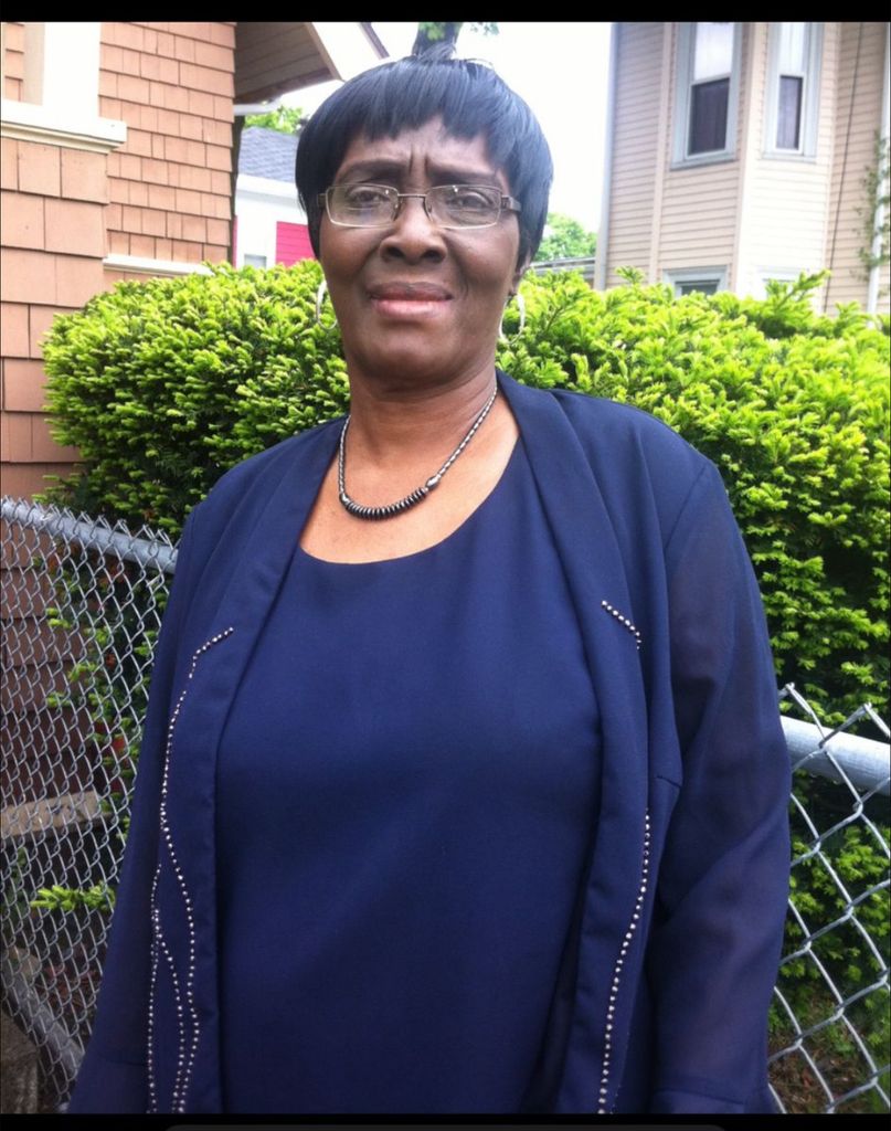 Angela Matthews