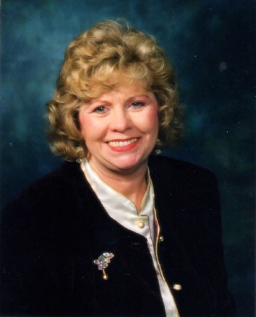 Molly Elizabeth Robson Profile Photo