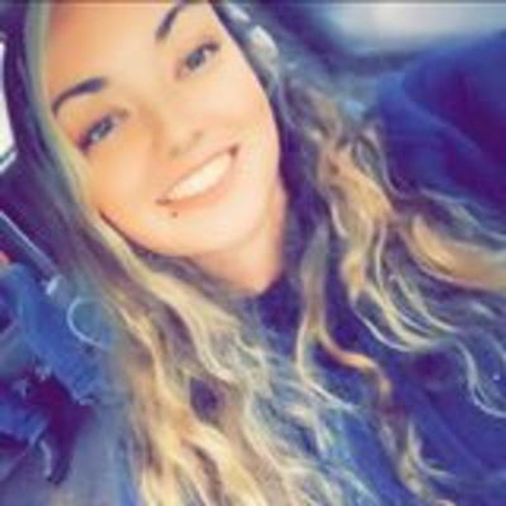 Rene Lauren Wallace Profile Photo