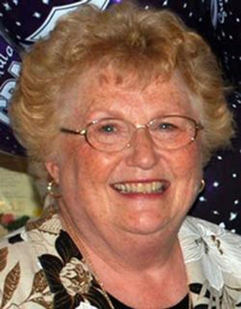 Stephanie Lois Lynne
