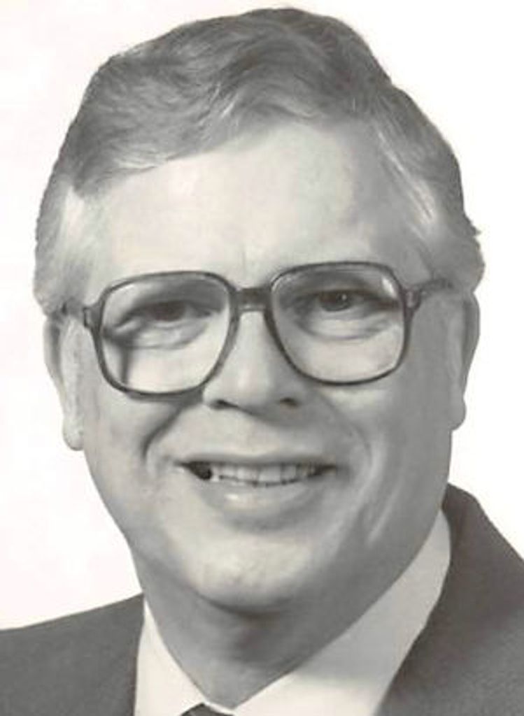 Earl M. Kuhn Profile Photo