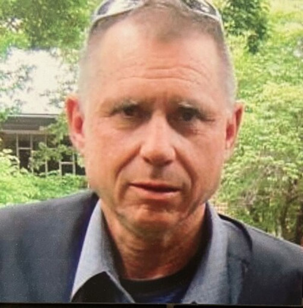 Carl Melvin Regier Profile Photo