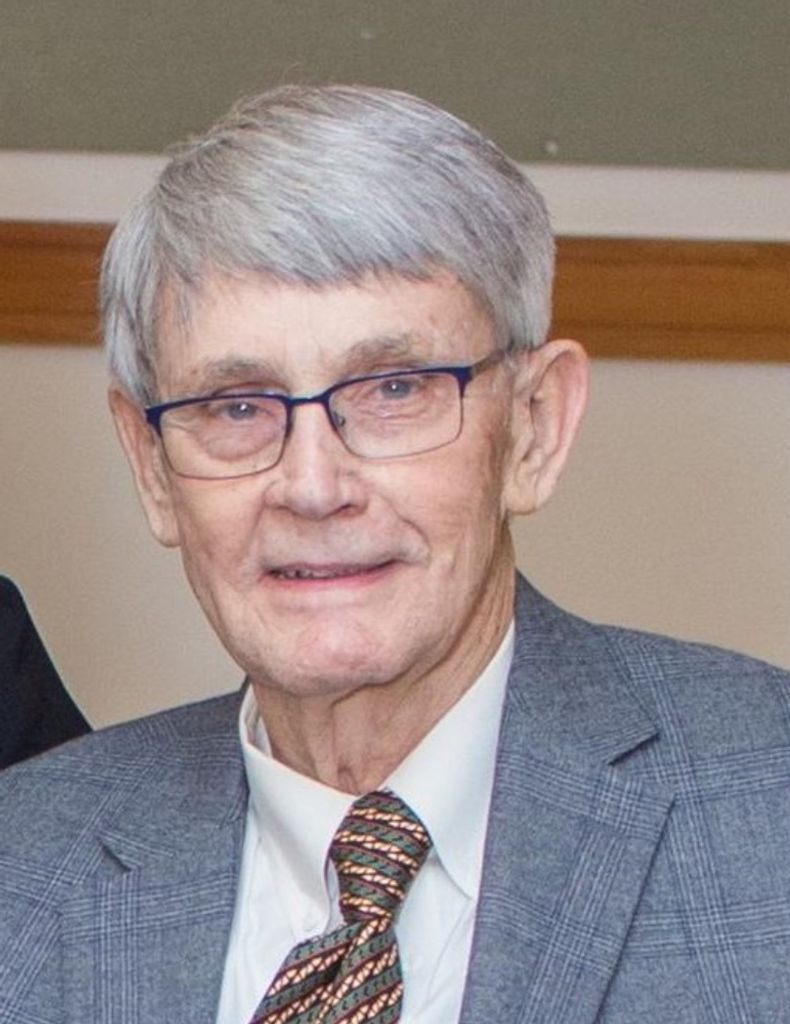 Leon W.J. Siekman Profile Photo