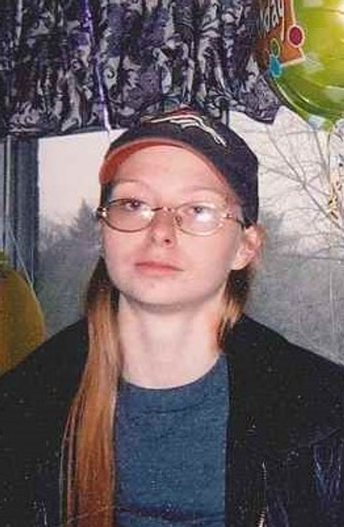 Missy Lynn (Henderson) Mueller