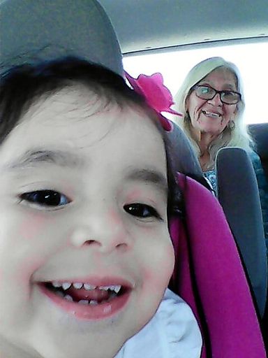 Yolanda C. Gonzalez photo gallery thumbnail 189 of 357