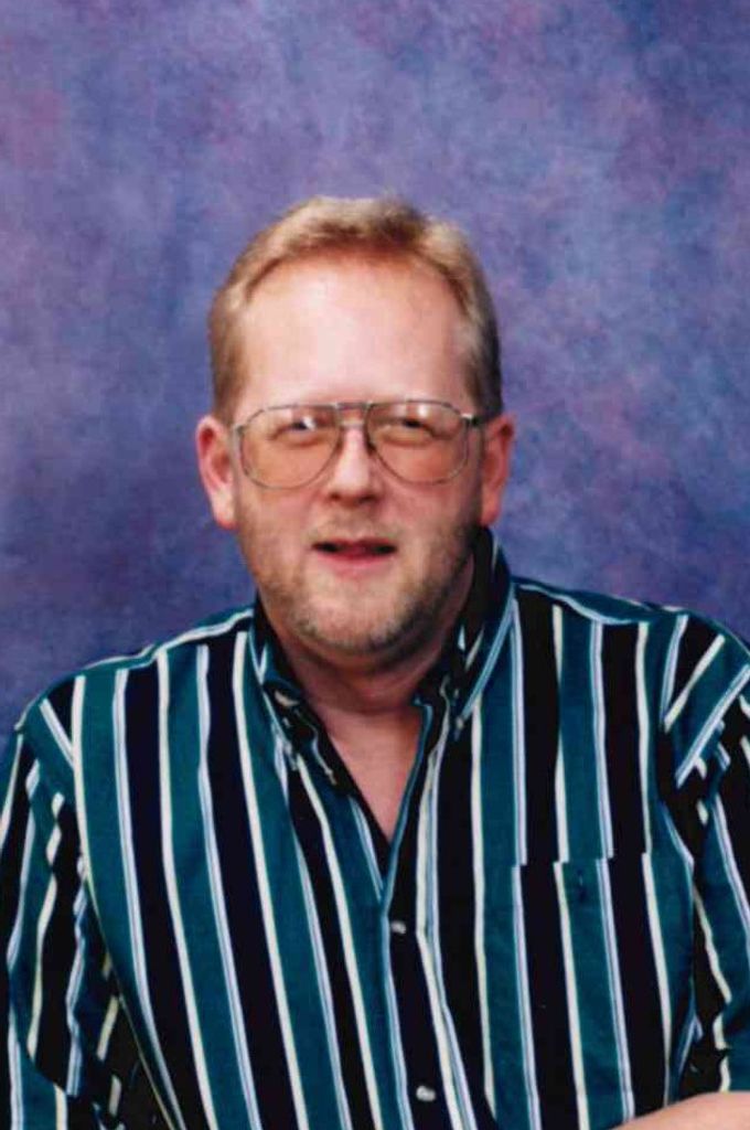 Andresen,  Robert  J. Profile Photo