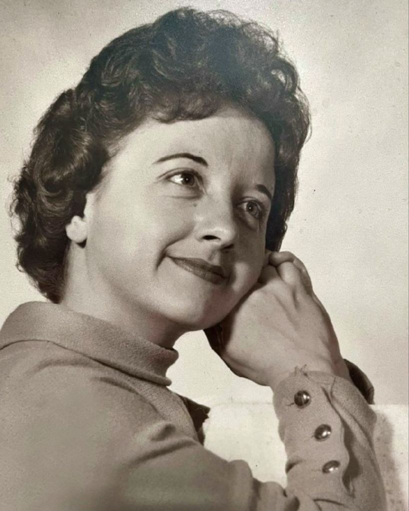 Lillian (Simmons) Dever