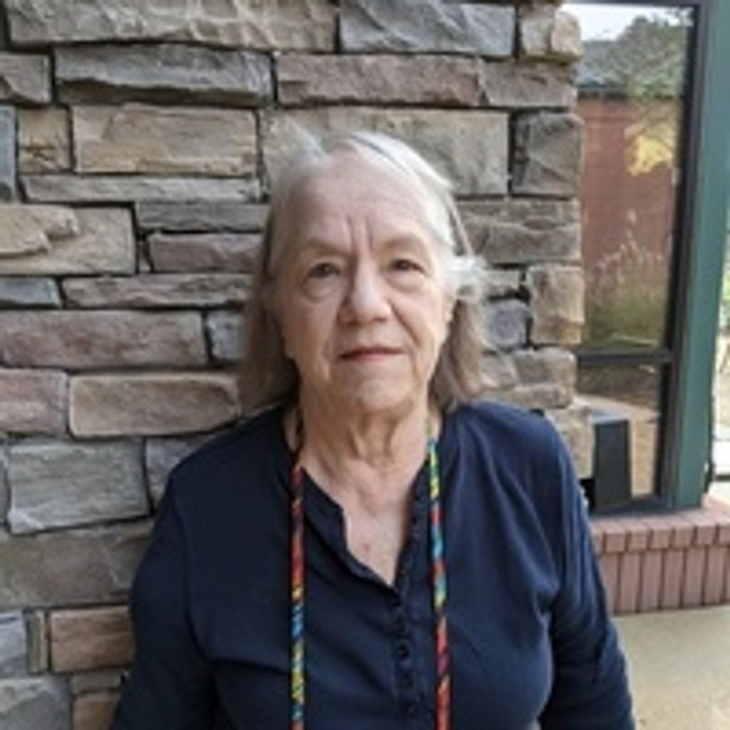 Mary E Smith Holbert