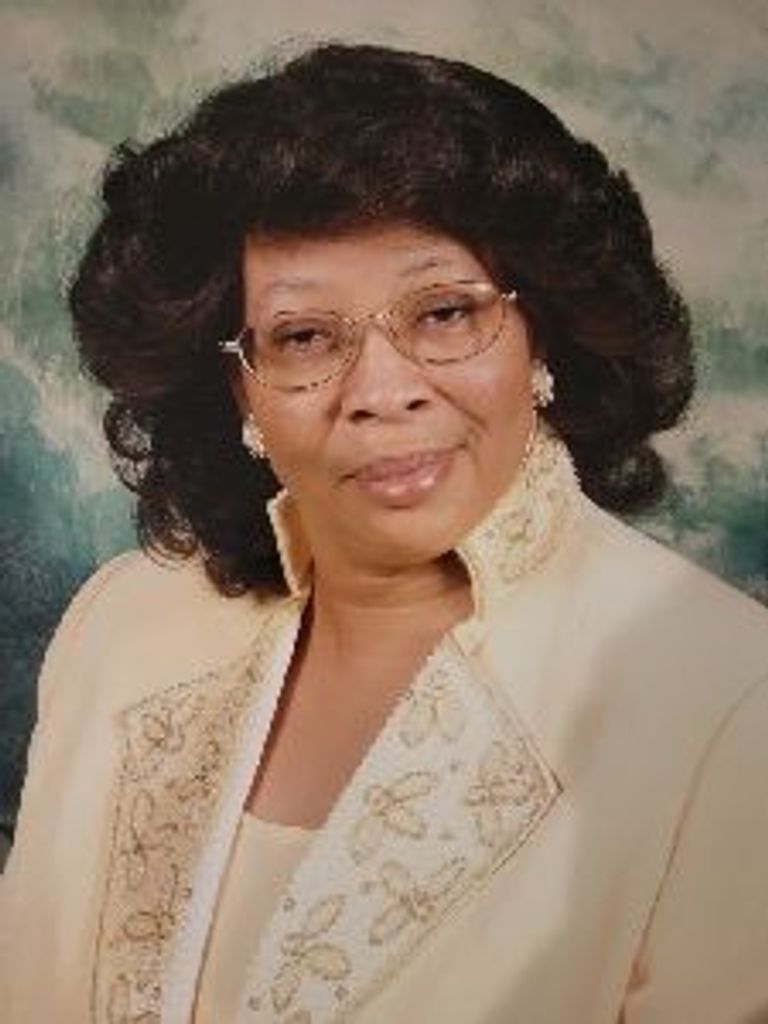Alfreda "Freda" St. Amant -Royal