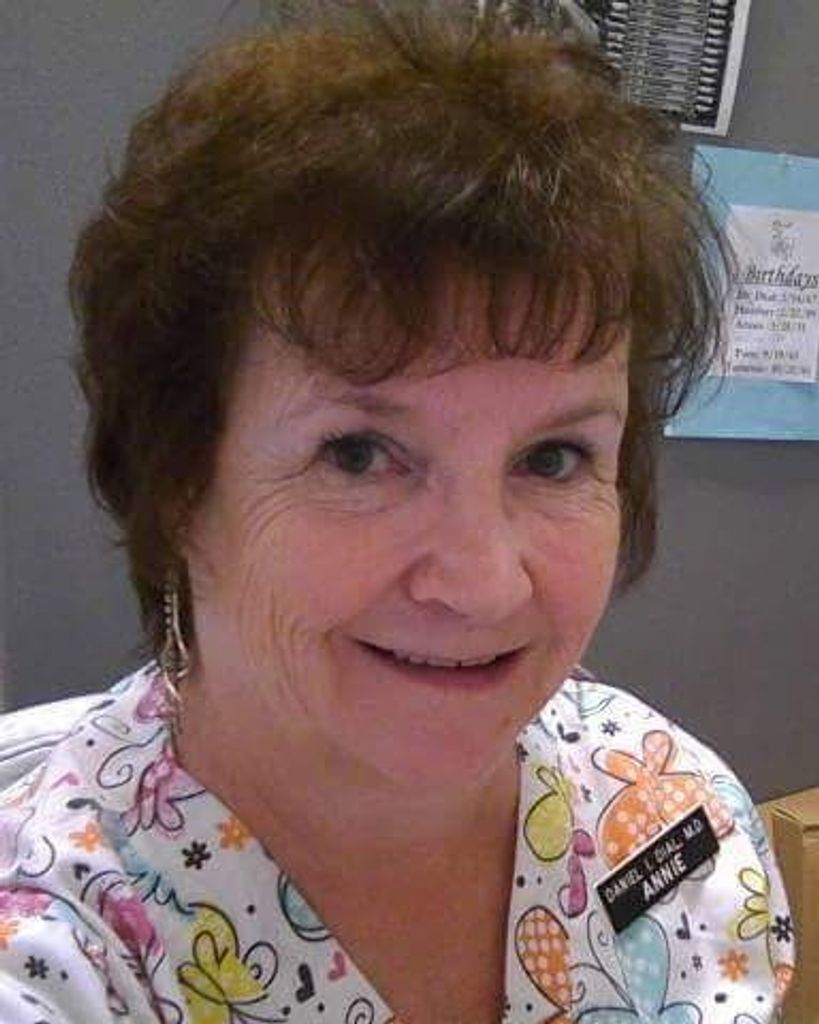 Annie Laurie Ray Profile Photo