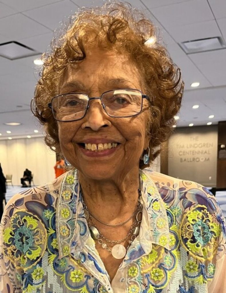 Amelia Lavonne (Strong)  Irons