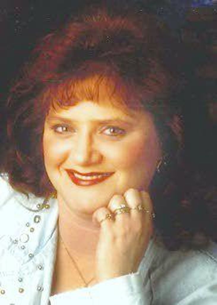 Lori Showers Profile Photo