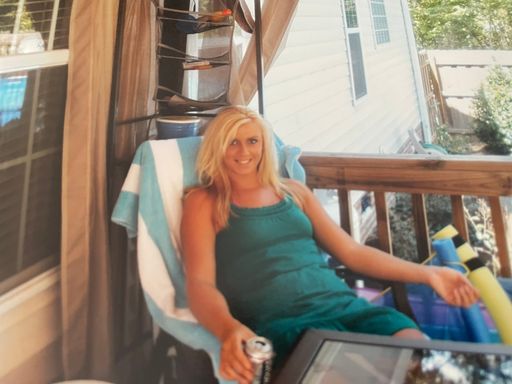 Samantha Coor photo gallery thumbnail 47 of 204
