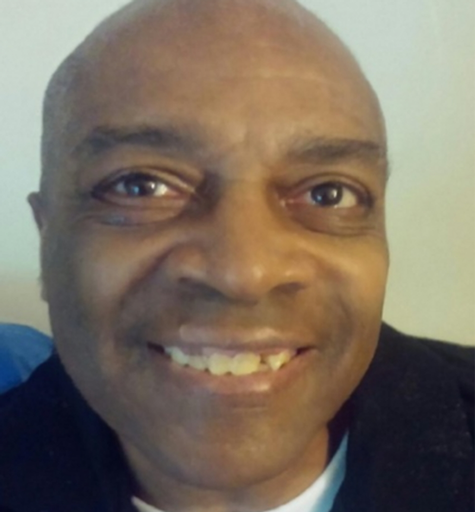 Robert Cameron Young Profile Photo