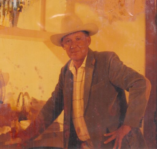 Ramon Salinas photo gallery thumbnail 6 of 62