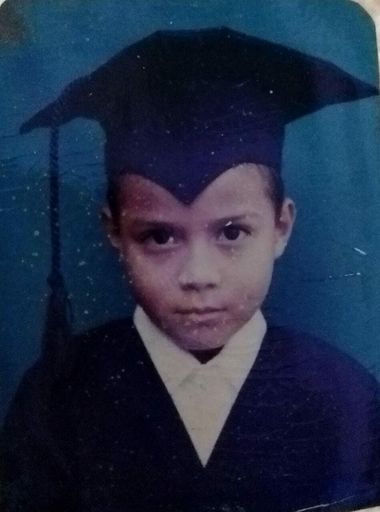 Moises Exequiel Velasquez Osorio photo gallery thumbnail 7 of 237