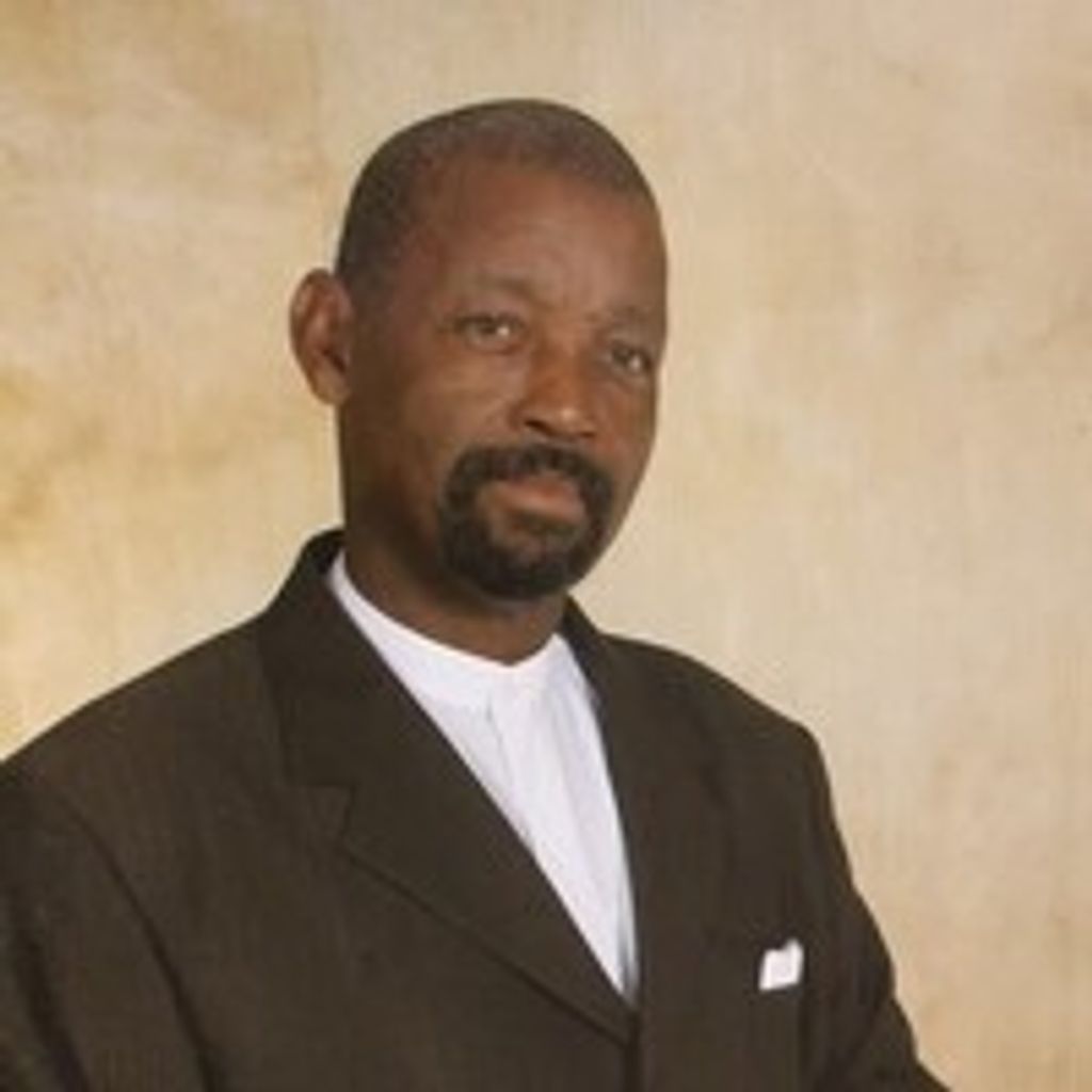 Robert Ray Davis
