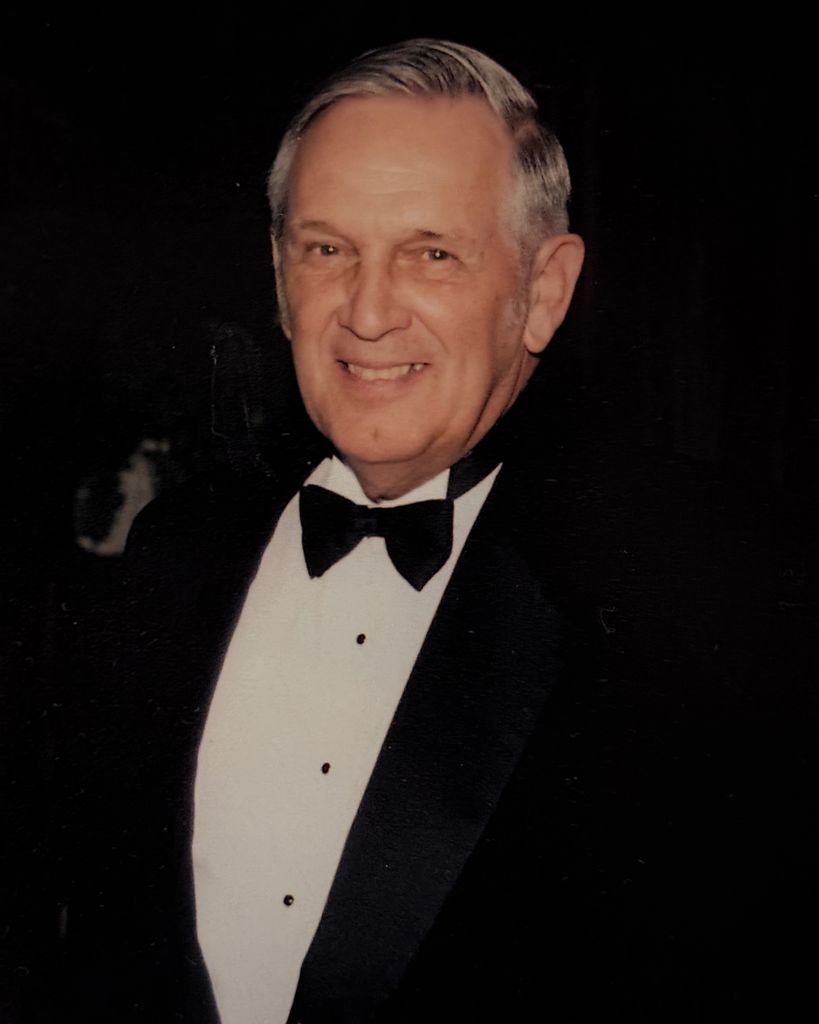 Everett Schoen