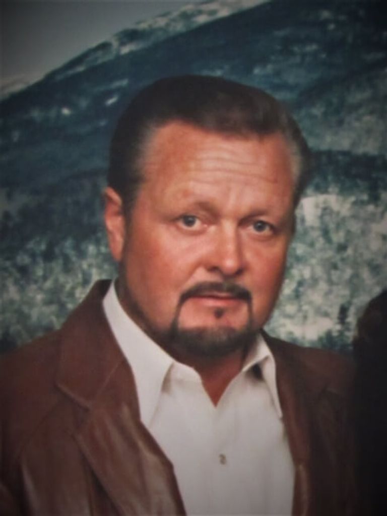 Raymond L. ""Ray"" Thompson