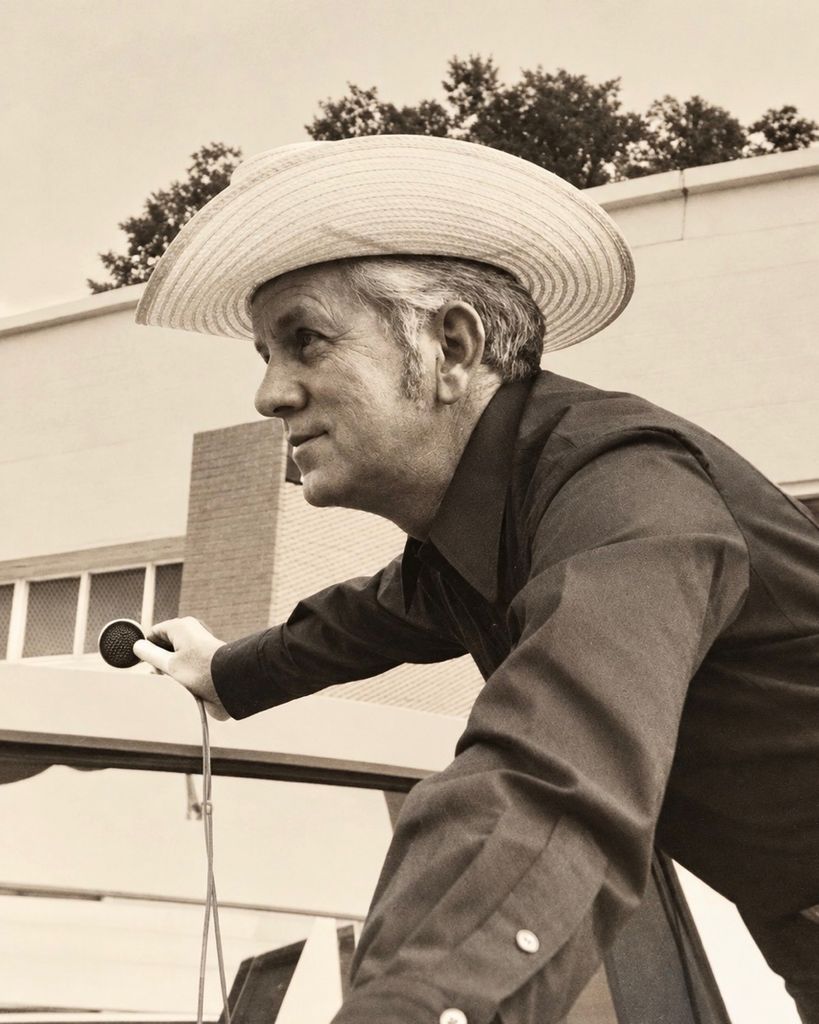 Tom Sullivan Profile Photo
