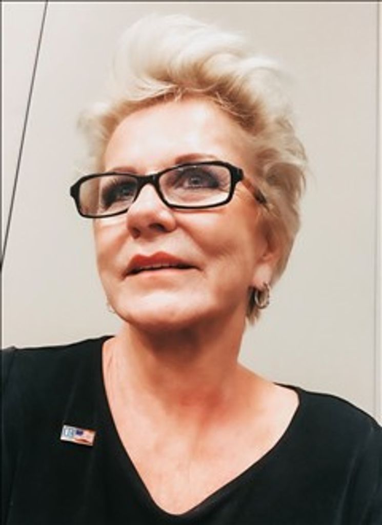 Carolyn Bott-Domanico Profile Photo