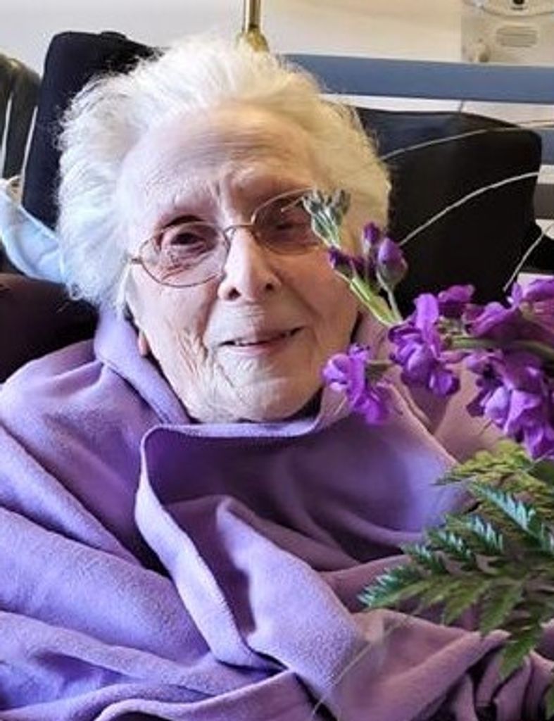 Jeanne Loree (Hess)  Skillington