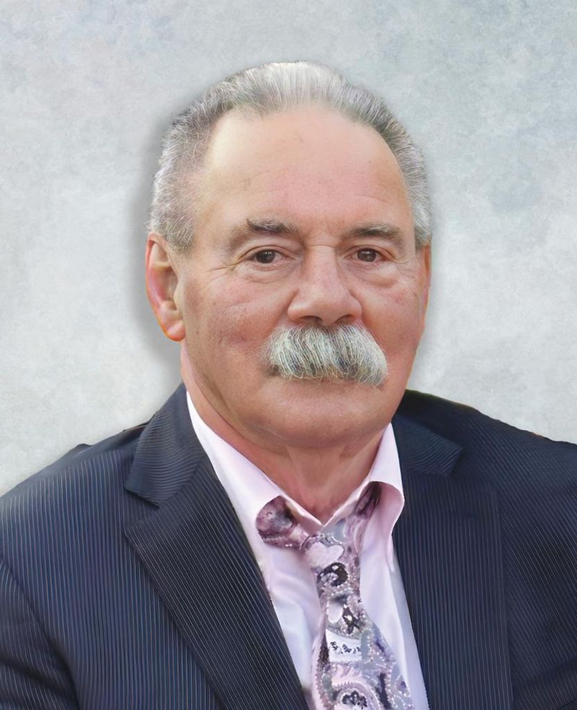 Robert J. "Bob" Wing Profile Photo