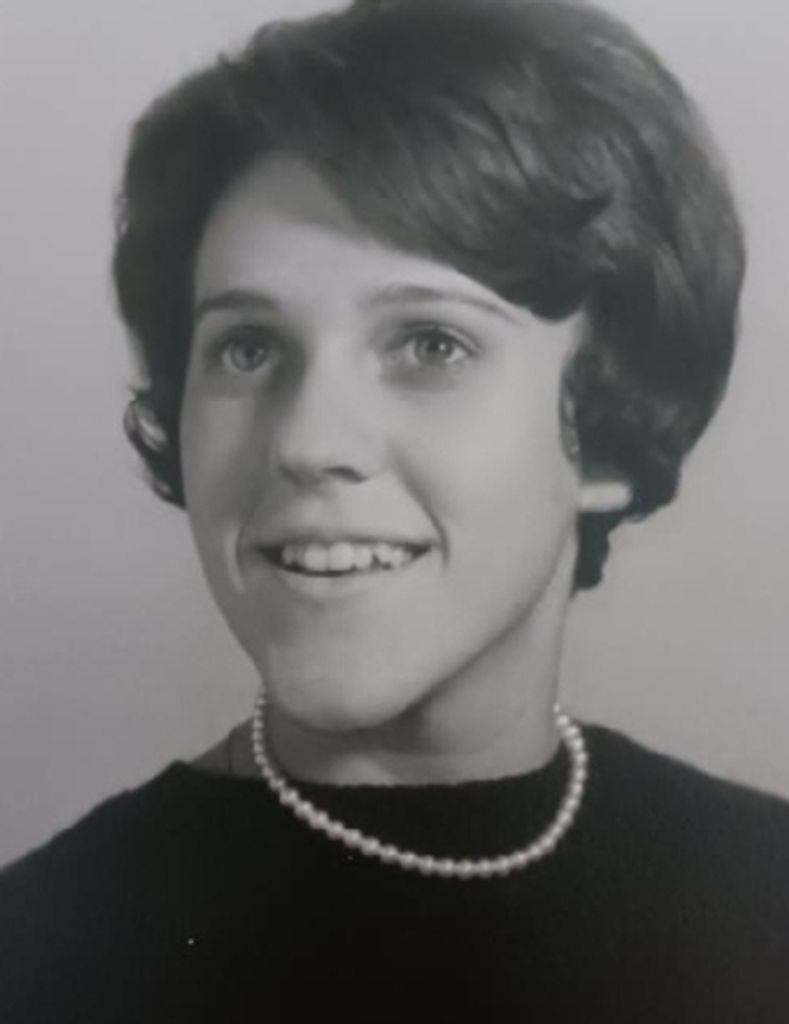 Patreacia "Pat" Smith Warren