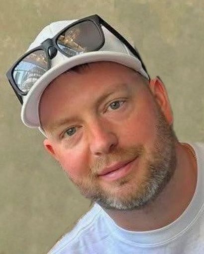 Ian Henne Profile Photo