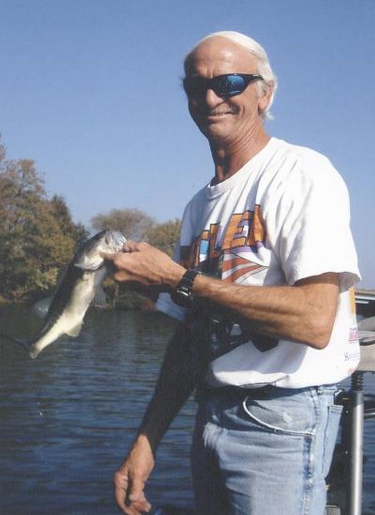 Bruce Kent Green Profile Photo