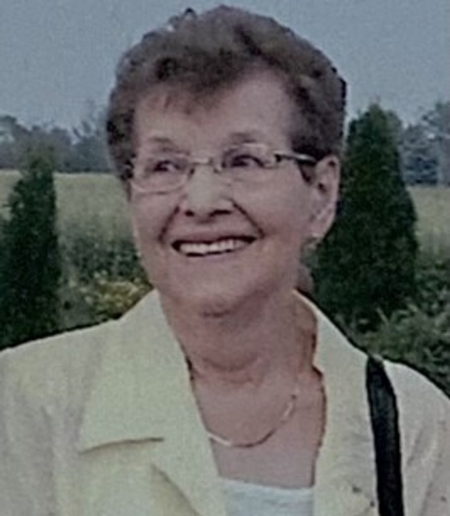 Minnie  Beverley