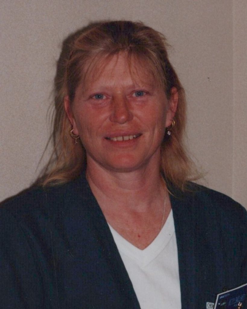Betty Engelhart Profile Photo