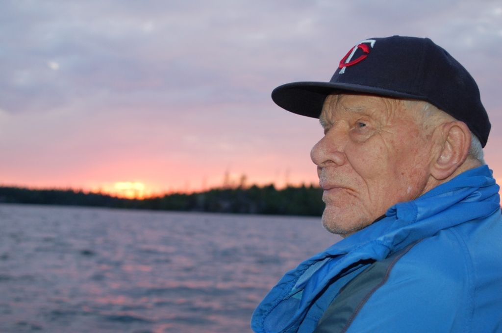 Robert "Bob" Berglund