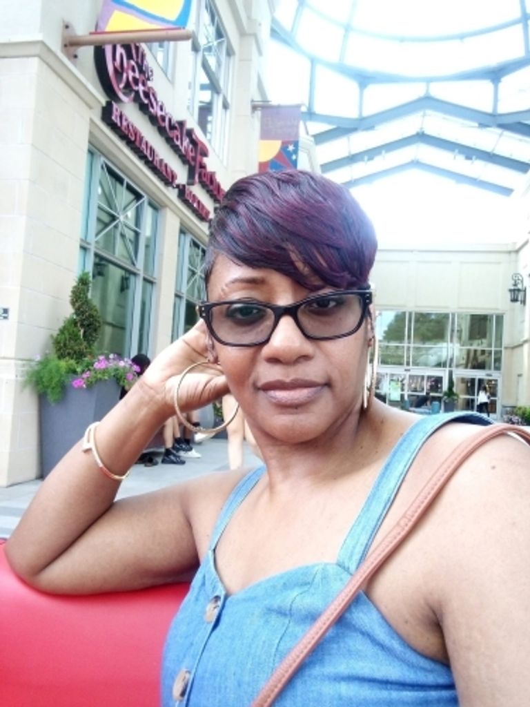 Stephanie Lawan Lee Profile Photo