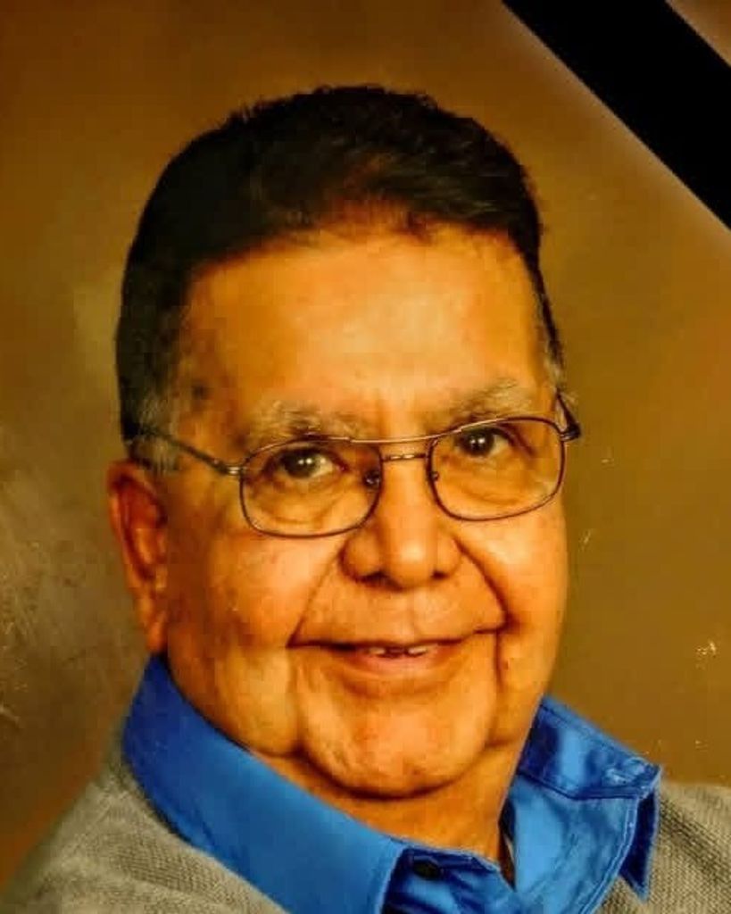 Carlos Miguel Rivera Profile Photo