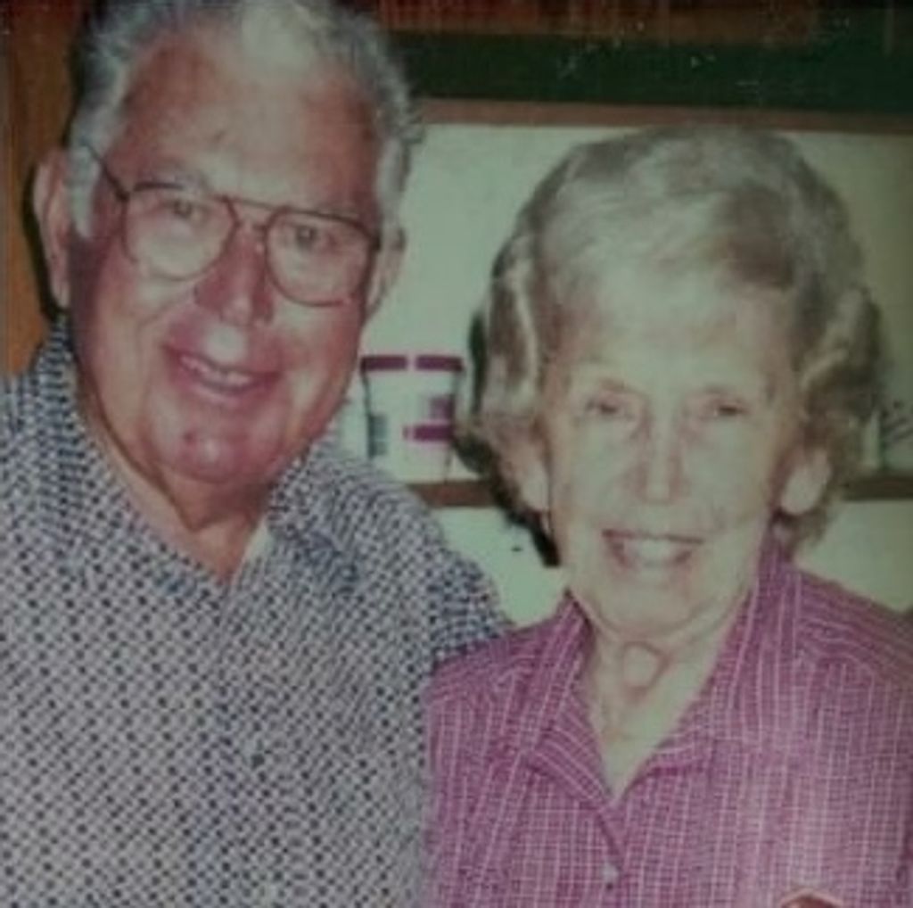 Edith F (Roberts)  Gill