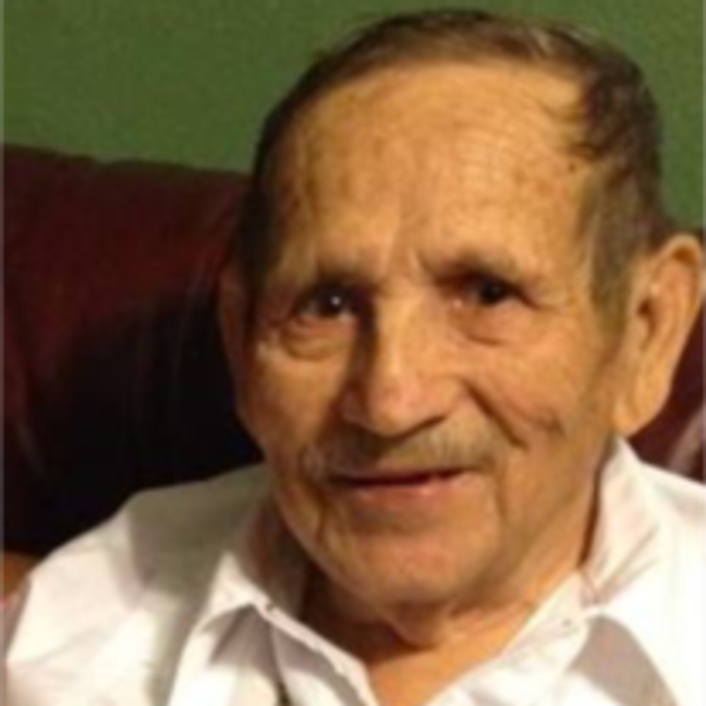 Hector M. Avenda�O Profile Photo