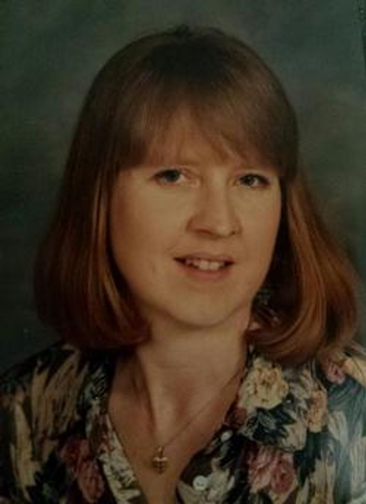 Roxane "Rocky" Calvert-Pihl Profile Photo