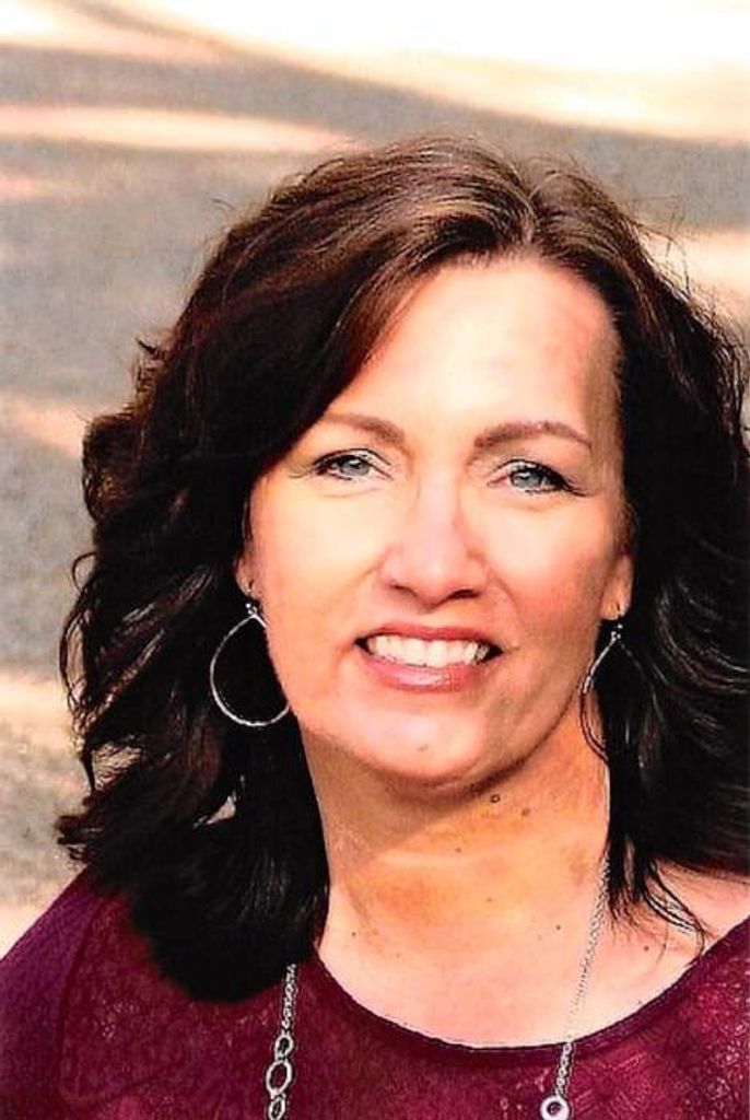 Lisa R. (Miller)  Crowe