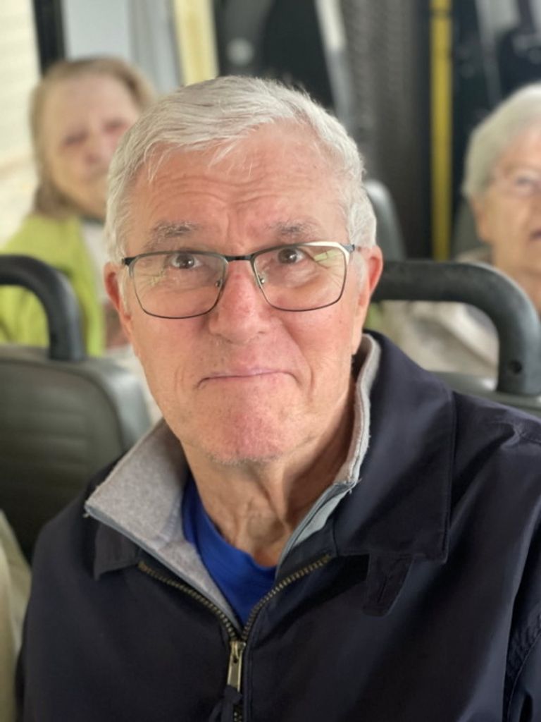 Robert "Bob" Joseph Oberlander