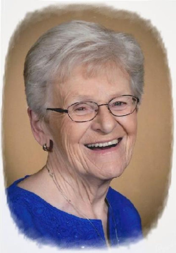 Lois "Loiy"  Faye Ihnen