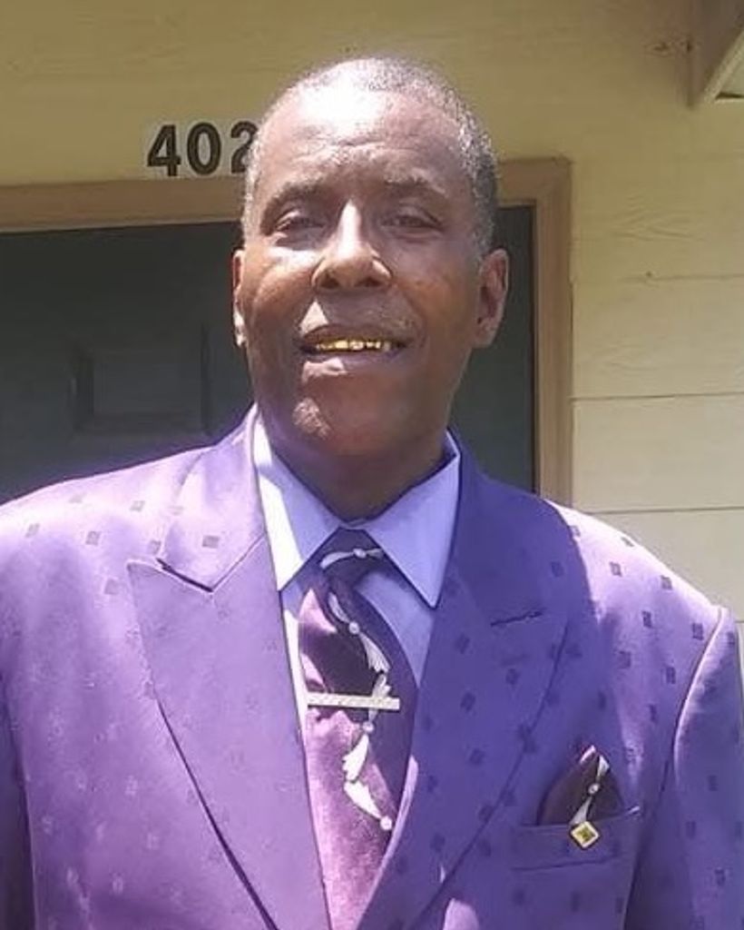 Robert Wilson Profile Photo