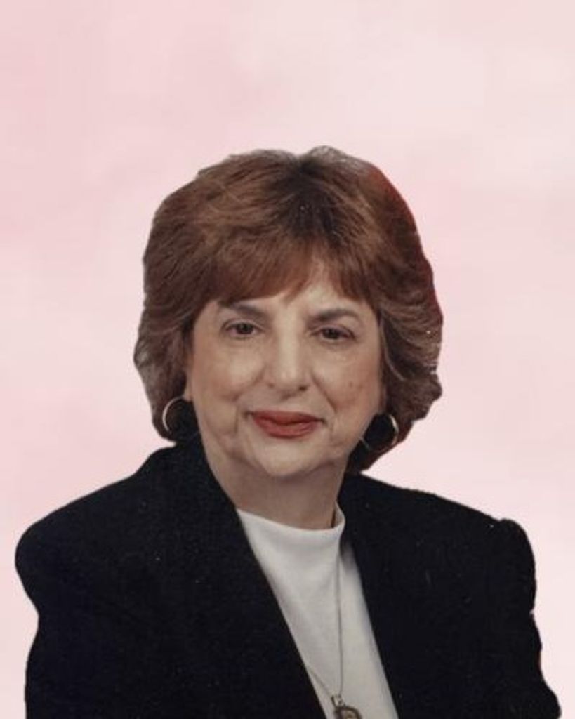 Angela Weichselbaum Profile Photo