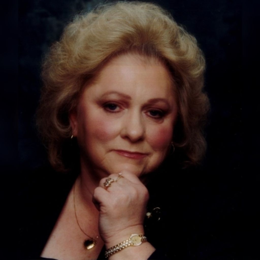 Mrs. Lee M. Chandler