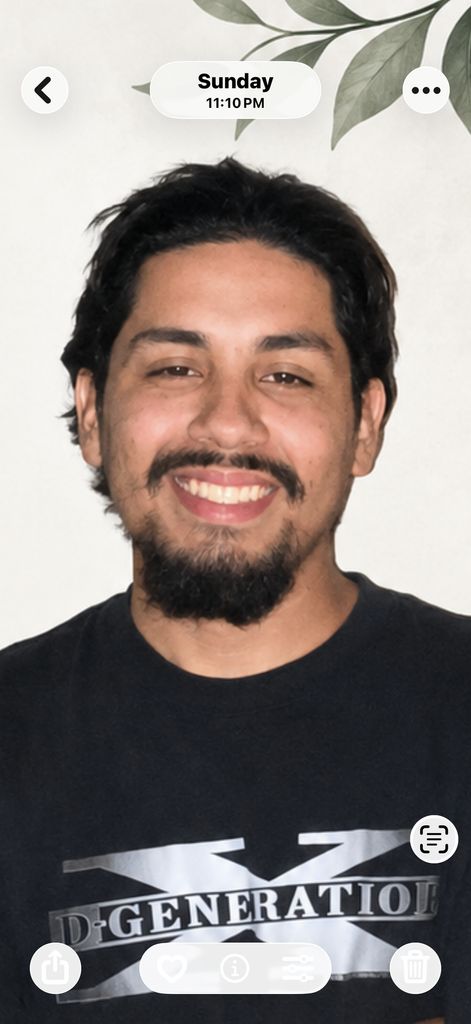 Aaron Reyes