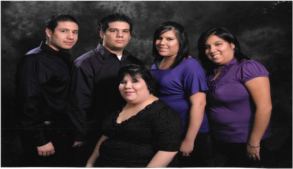 Gil, Susana Flores