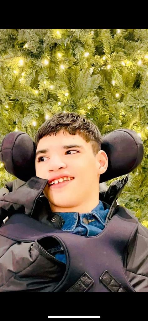 Israel Gonzalez Profile Photo