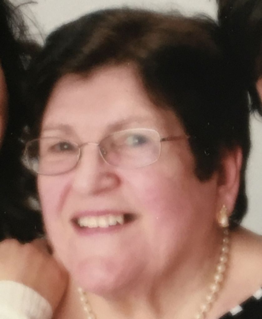 Ermelinda C. (Machado)  Pimentel Profile Photo