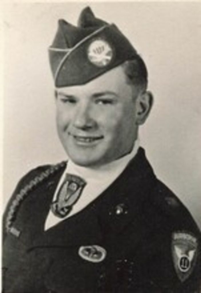 Howard "Gil" Gilchrist Profile Photo
