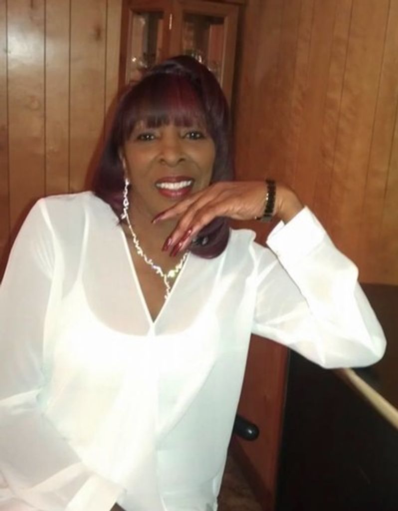 Ms. Isabella Johnson Profile Photo